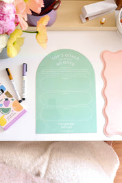 90 Day Planner - Arch Green