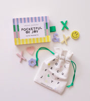 Typologie - Pocketful of Joy