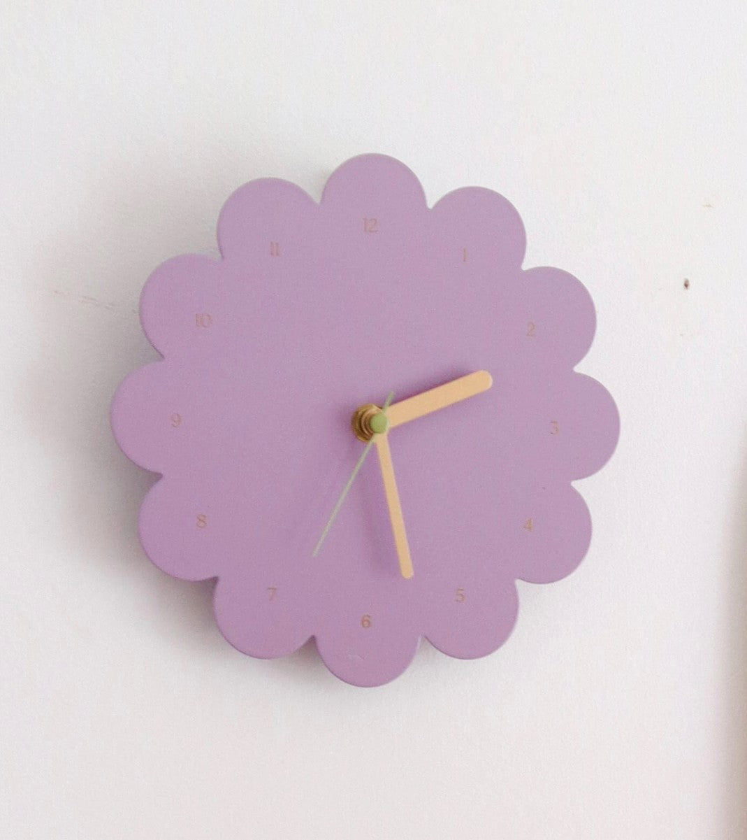 Petal Clock - Lilac